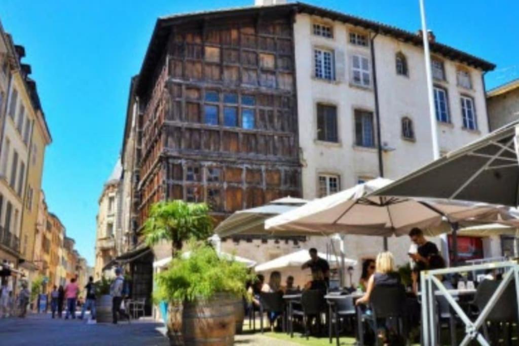 Sejour Detente Au Coeur De Macon Spa,Cine,Bouteille Offerte 外观 照片