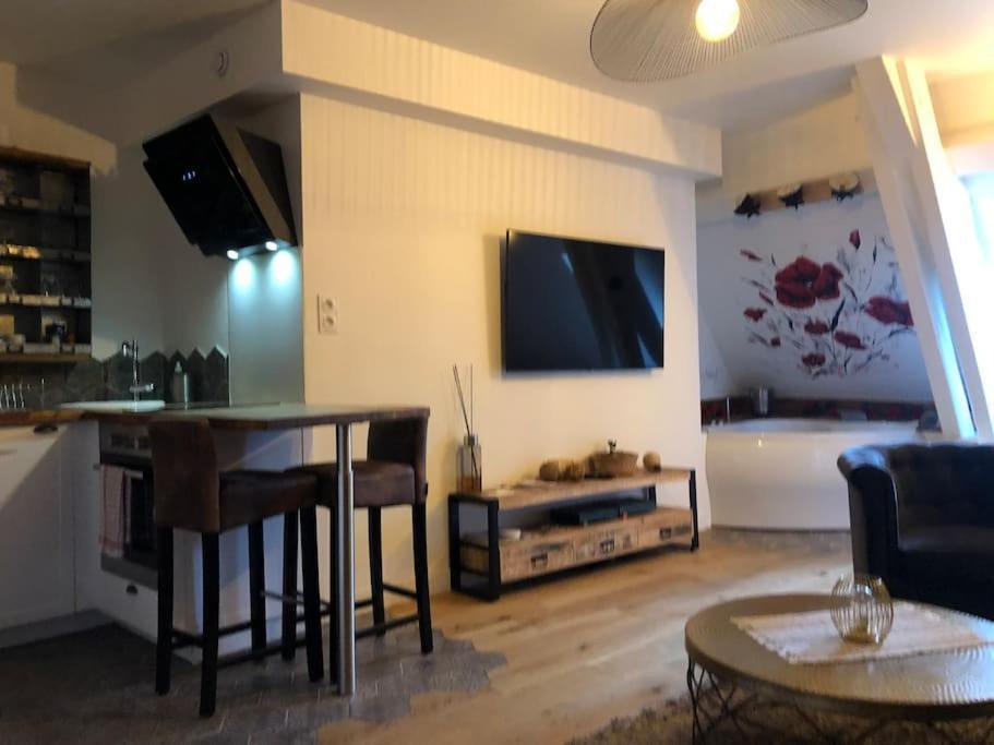 Sejour Detente Au Coeur De Macon Spa,Cine,Bouteille Offerte 外观 照片