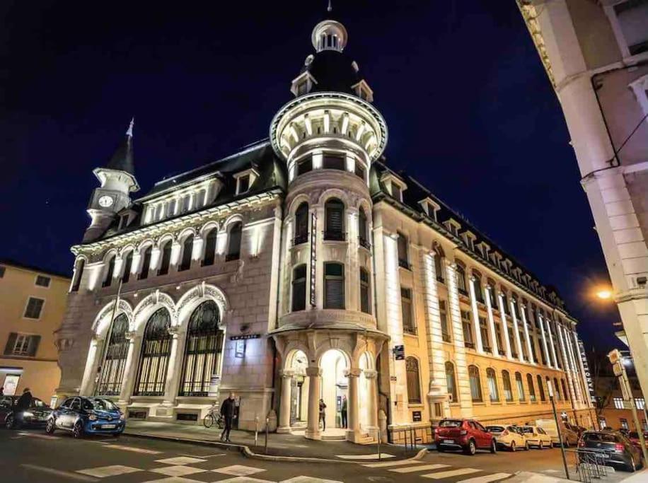 Sejour Detente Au Coeur De Macon Spa,Cine,Bouteille Offerte 外观 照片