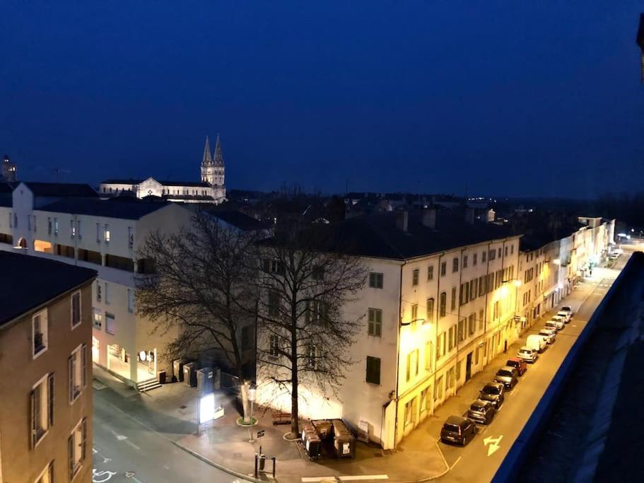 Sejour Detente Au Coeur De Macon Spa,Cine,Bouteille Offerte 外观 照片